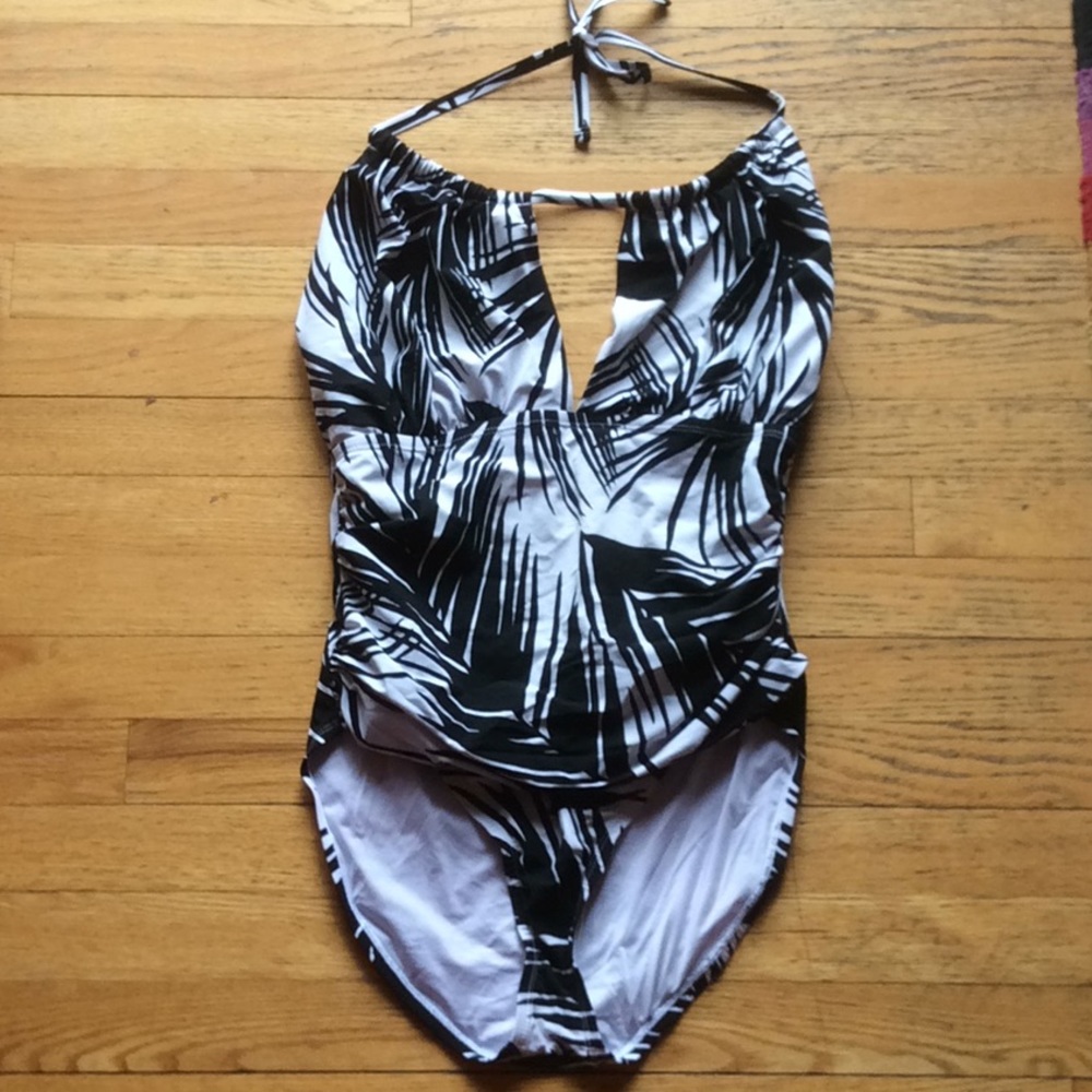 La Blanca one piece